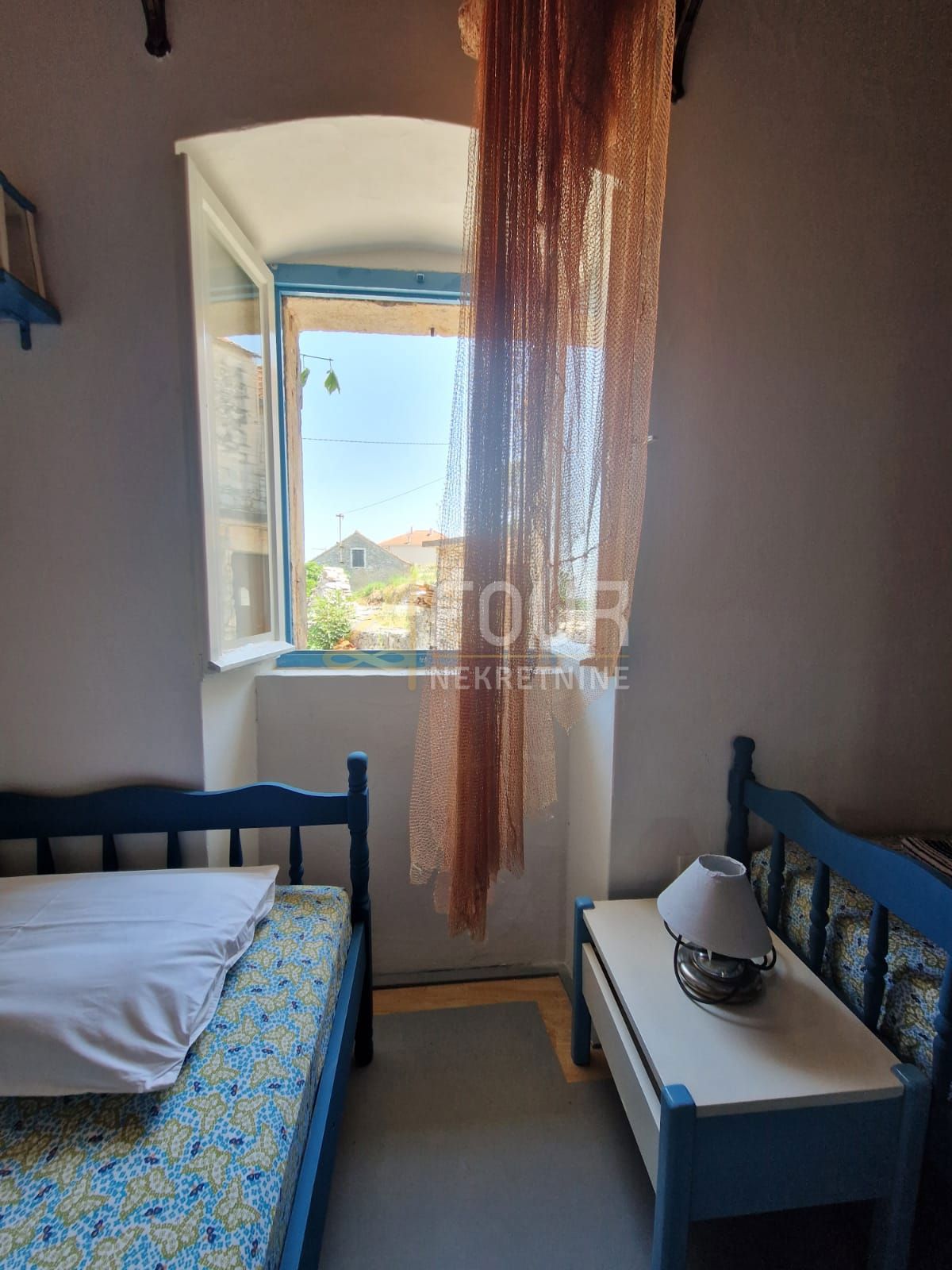 Otok Brač, Nerežišća, čarobna kamnita hiša