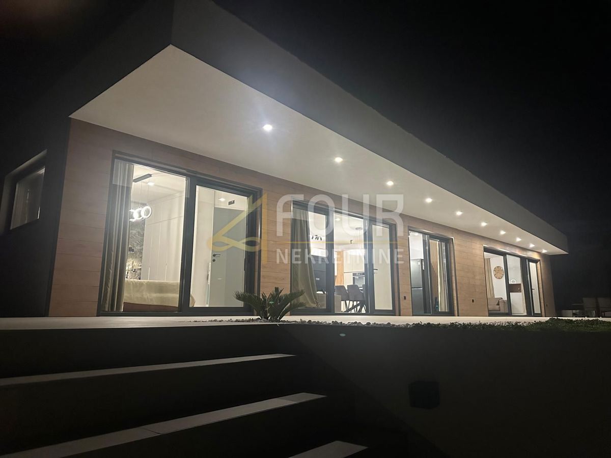 Hiša Labin, 200m2