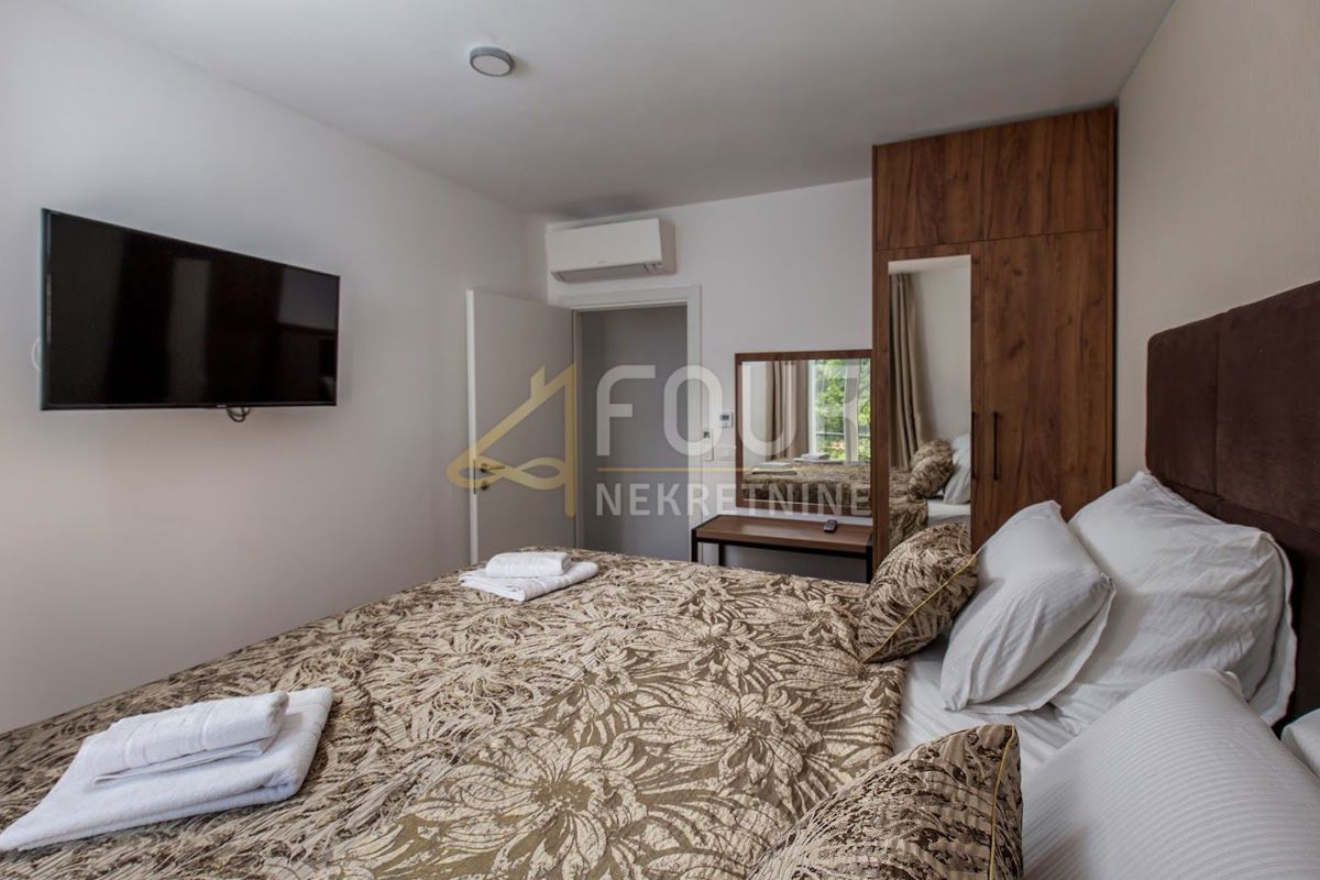 Stanovanje Mošćenička Draga, 221,20m2