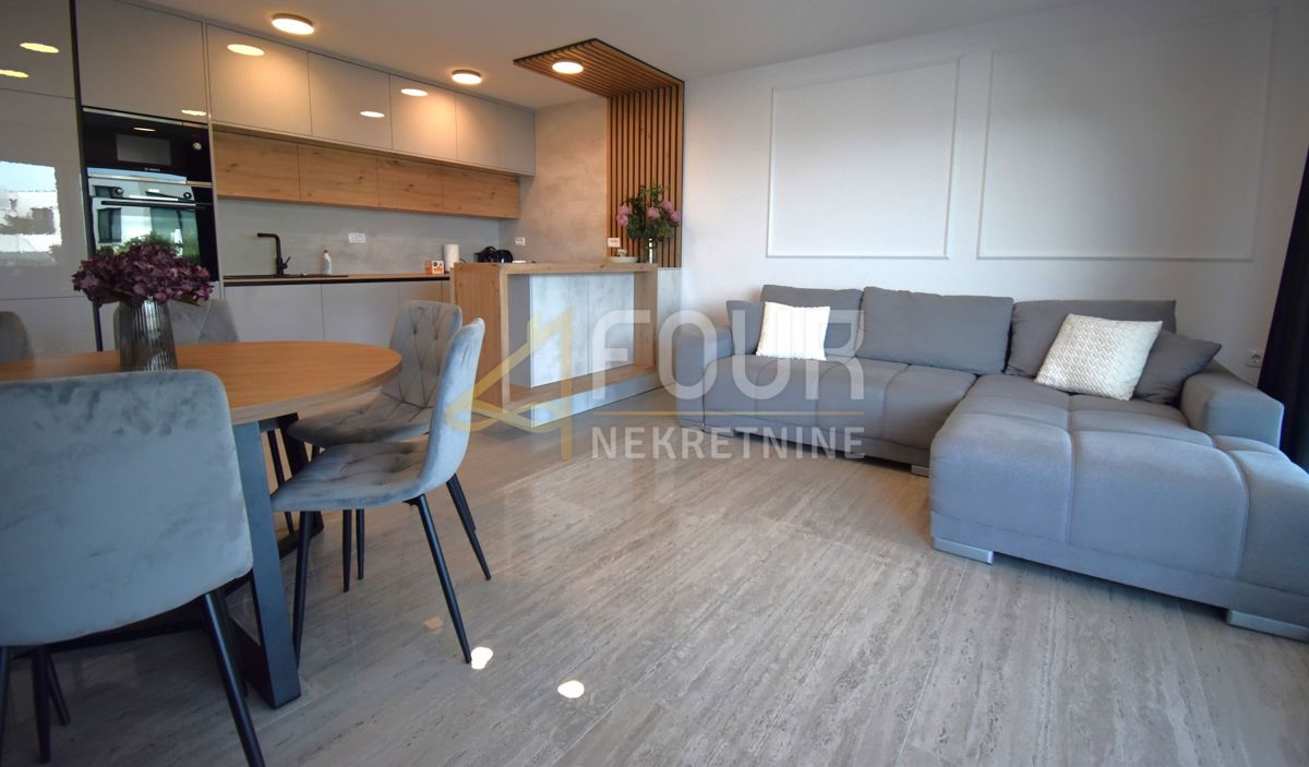 Stanovanje Malinska, Malinska-Dubašnica, 88,40m2