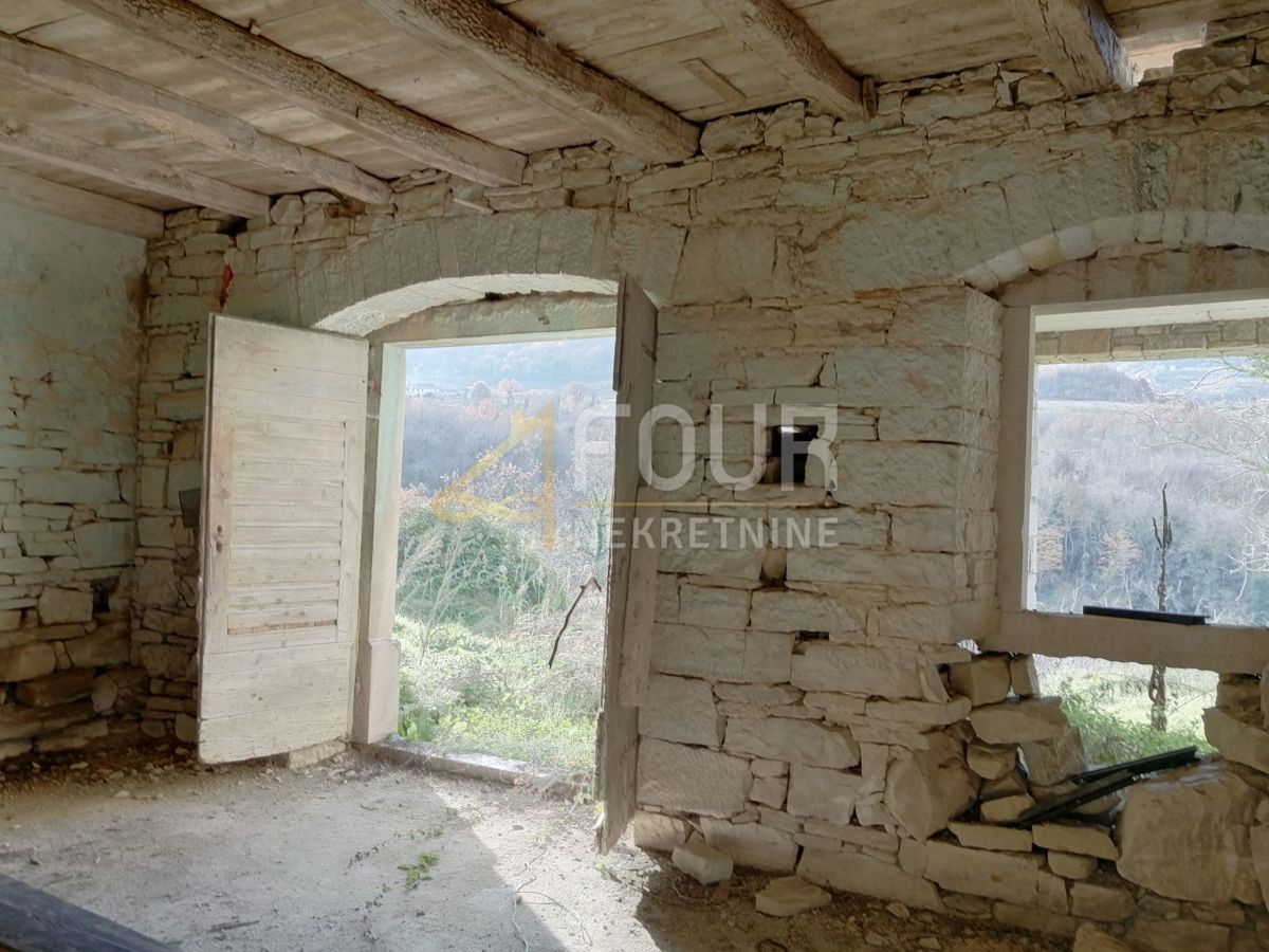 Zemljišče Motovun, 1.788m2