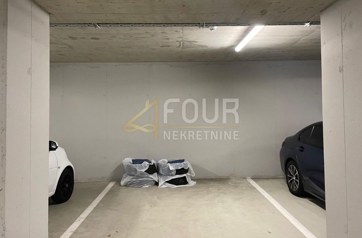 Garaža Opatija - Centar, Opatija, 15,63m2