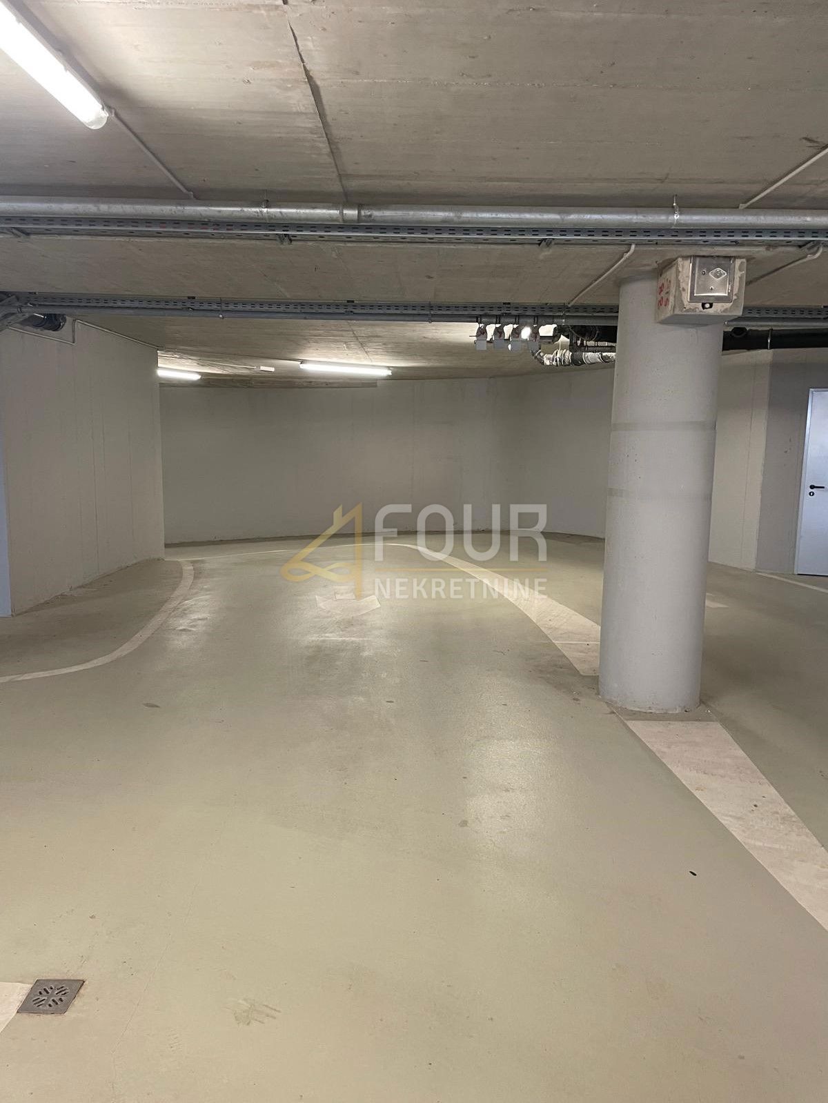 Garaža Opatija - Centar, Opatija, 15,63m2
