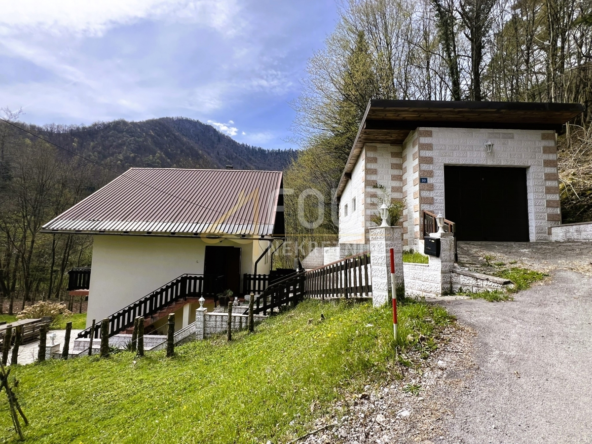 Hiša Brod na Kupi, Delnice, 168m2