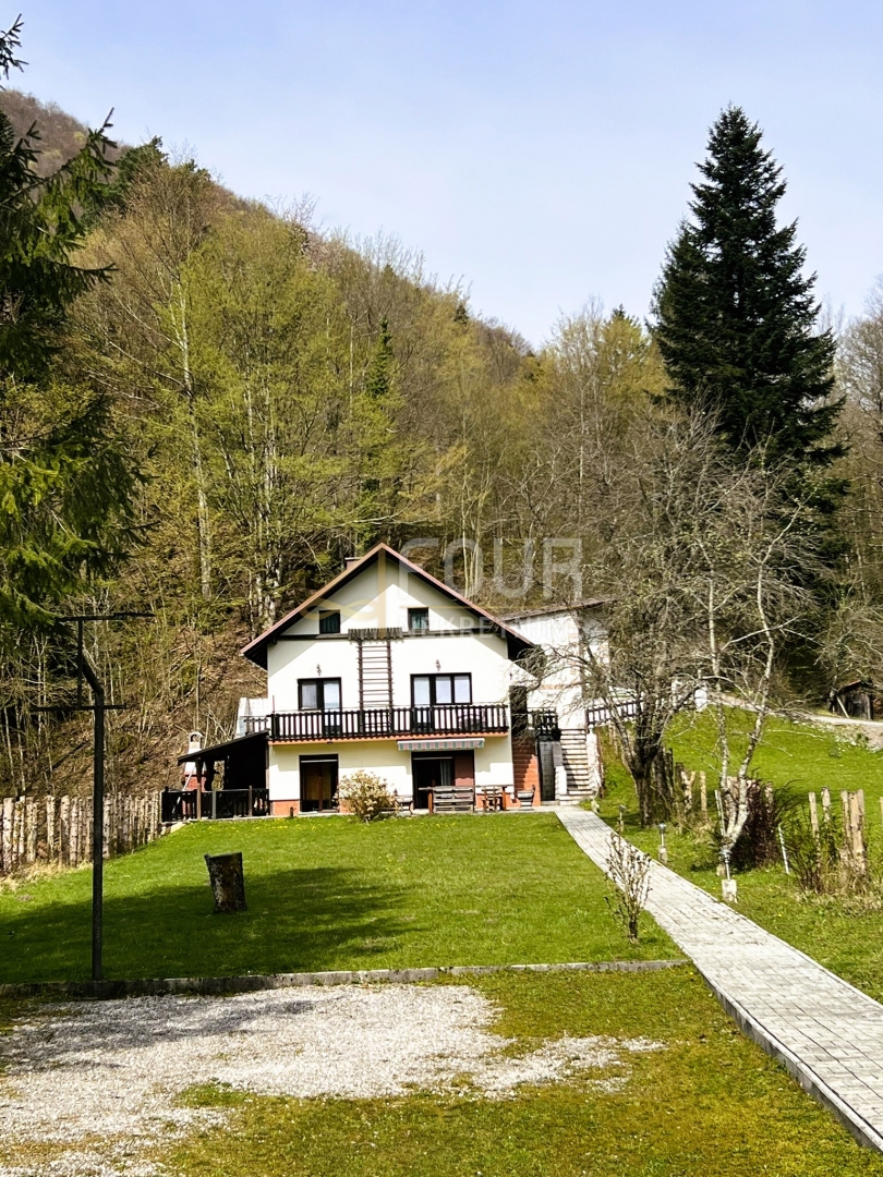 Hiša Brod na Kupi, Delnice, 168m2