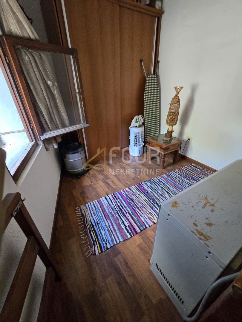 Hiša Dobrinj, 100m2