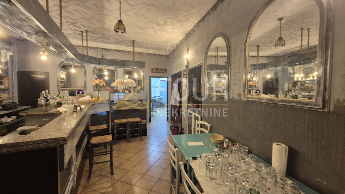 Poslovni prostor Mlaka, Rijeka, 219,88m2