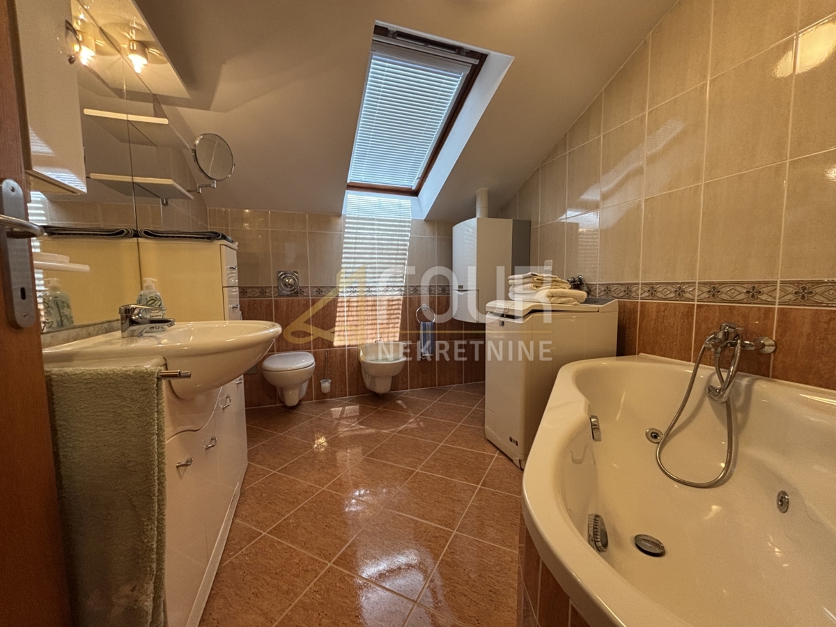 Stanovanje Ičići, Opatija - Okolica, 92,18m2