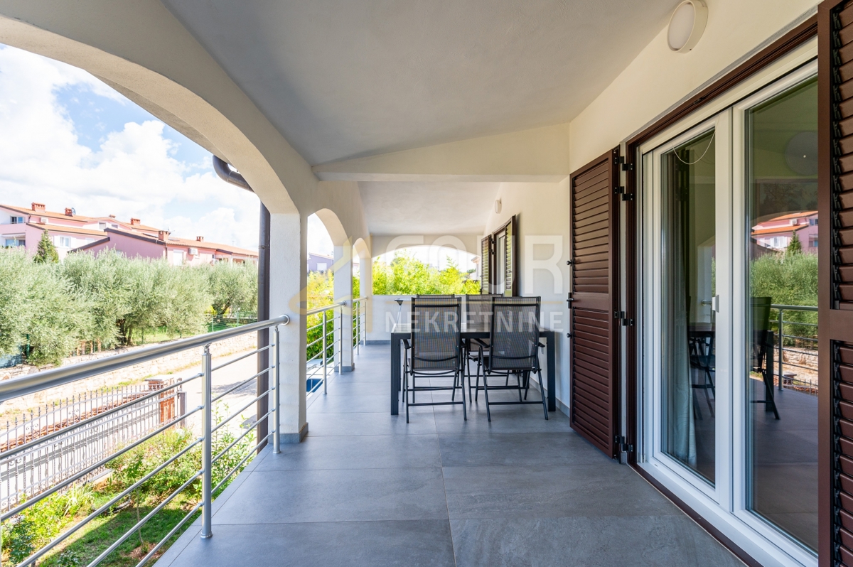 Hiša Nova Vas, Poreč, 355,66m2