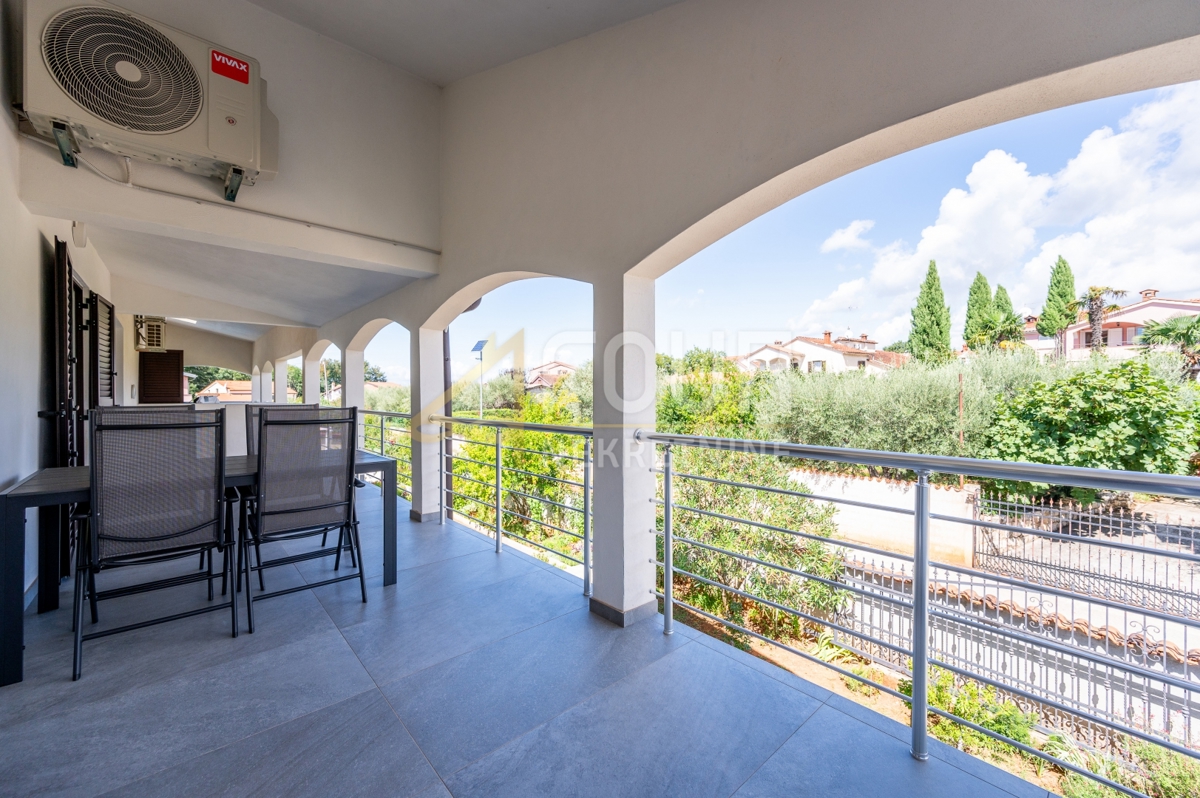 Hiša Nova Vas, Poreč, 355,66m2