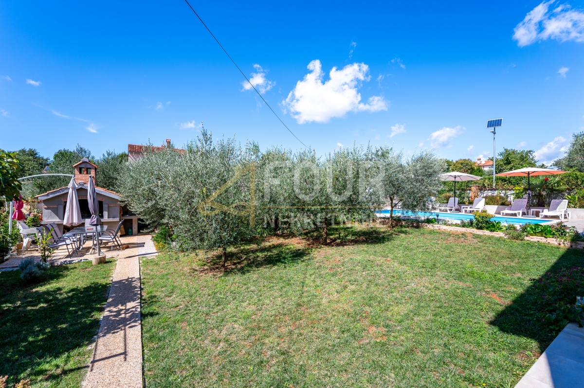 Hiša Nova Vas, Poreč, 355,66m2