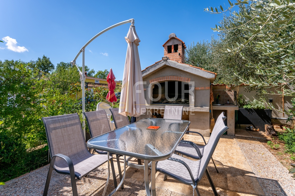 Hiša Nova Vas, Poreč, 355,66m2