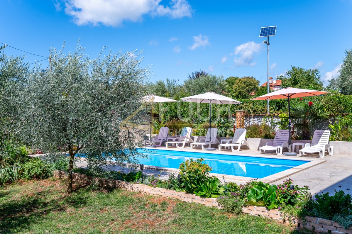 Hiša Nova Vas, Poreč, 355,66m2