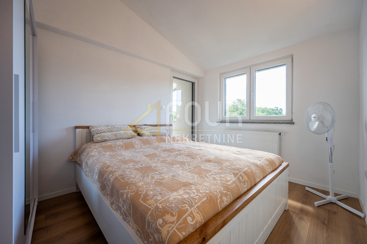Hiša Nova Vas, Poreč, 355,66m2