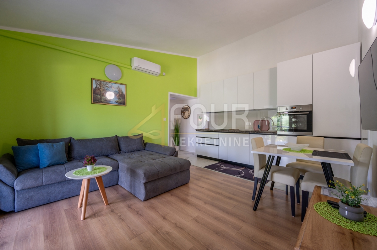 Hiša Nova Vas, Poreč, 355,66m2