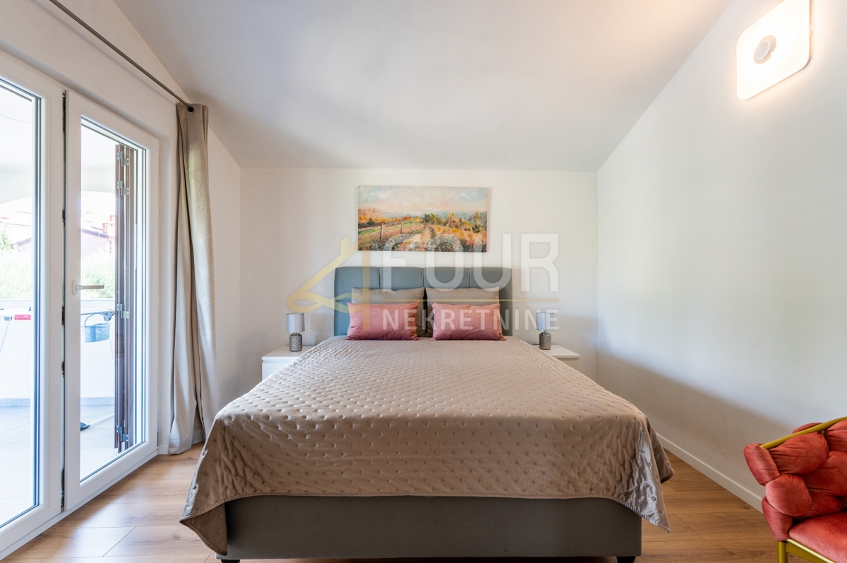 Hiša Nova Vas, Poreč, 355,66m2
