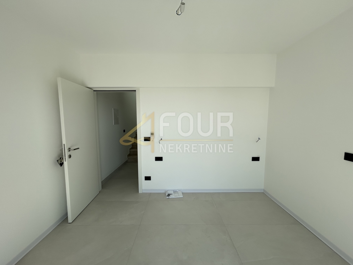 Stanovanje Poreč, 200m2