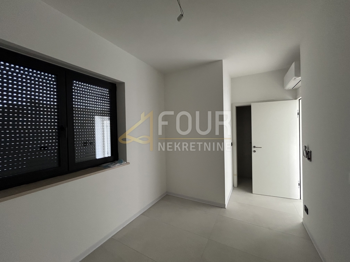 Stanovanje Poreč, 200m2