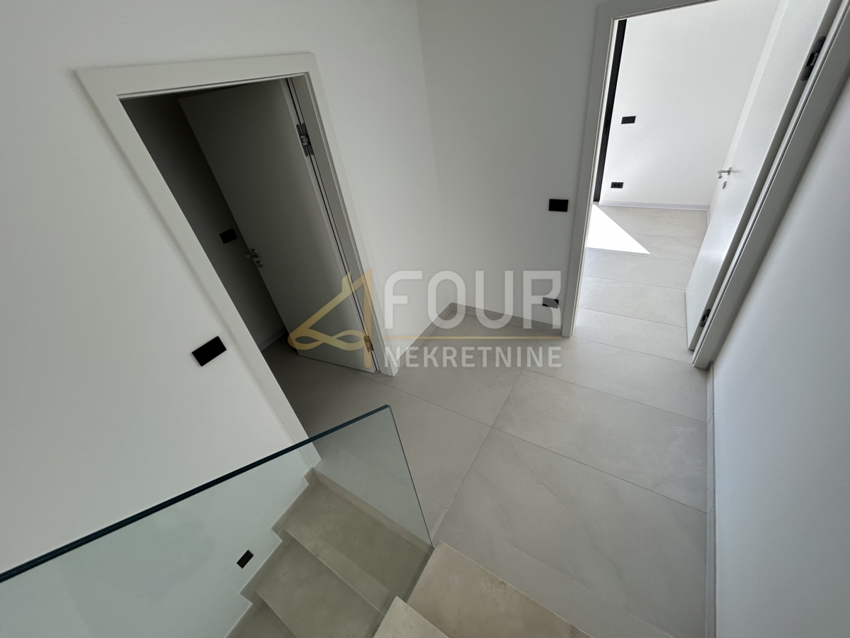 Stanovanje Poreč, 200m2