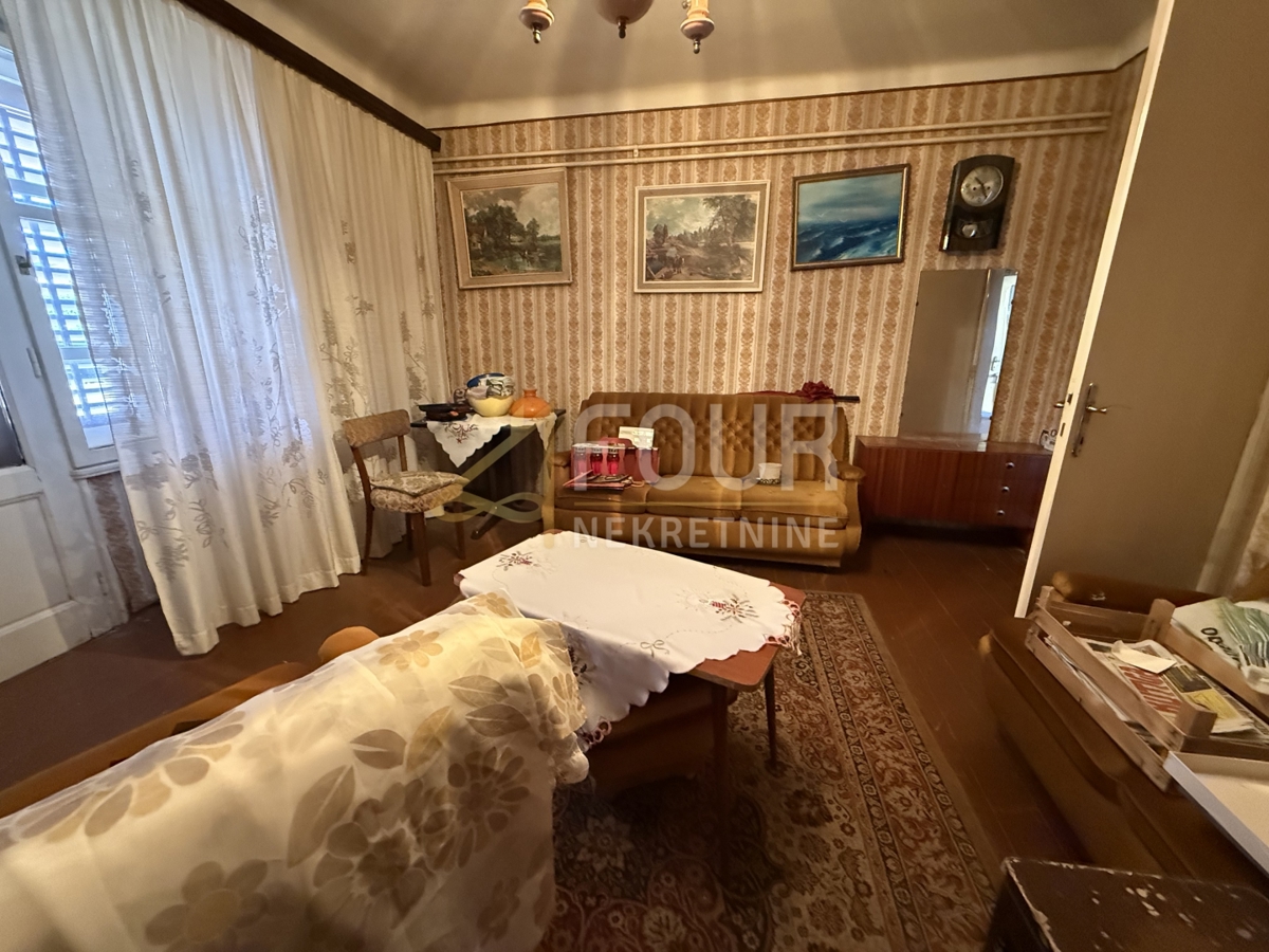 Hiša Kastav, 300m2