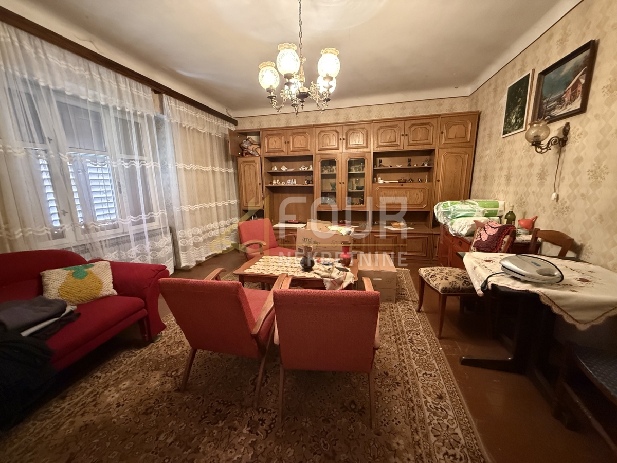 Hiša Kastav, 300m2