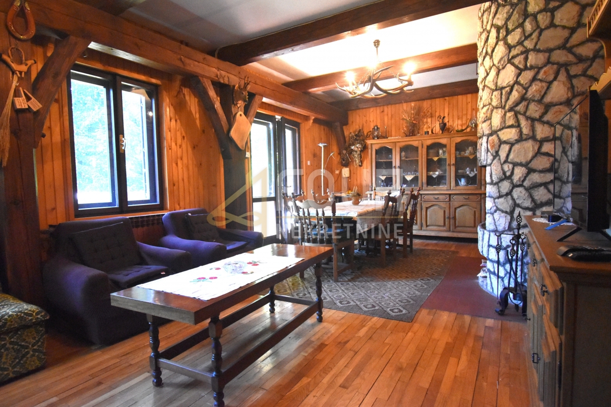 Hiša Tršće, Čabar, 250m2