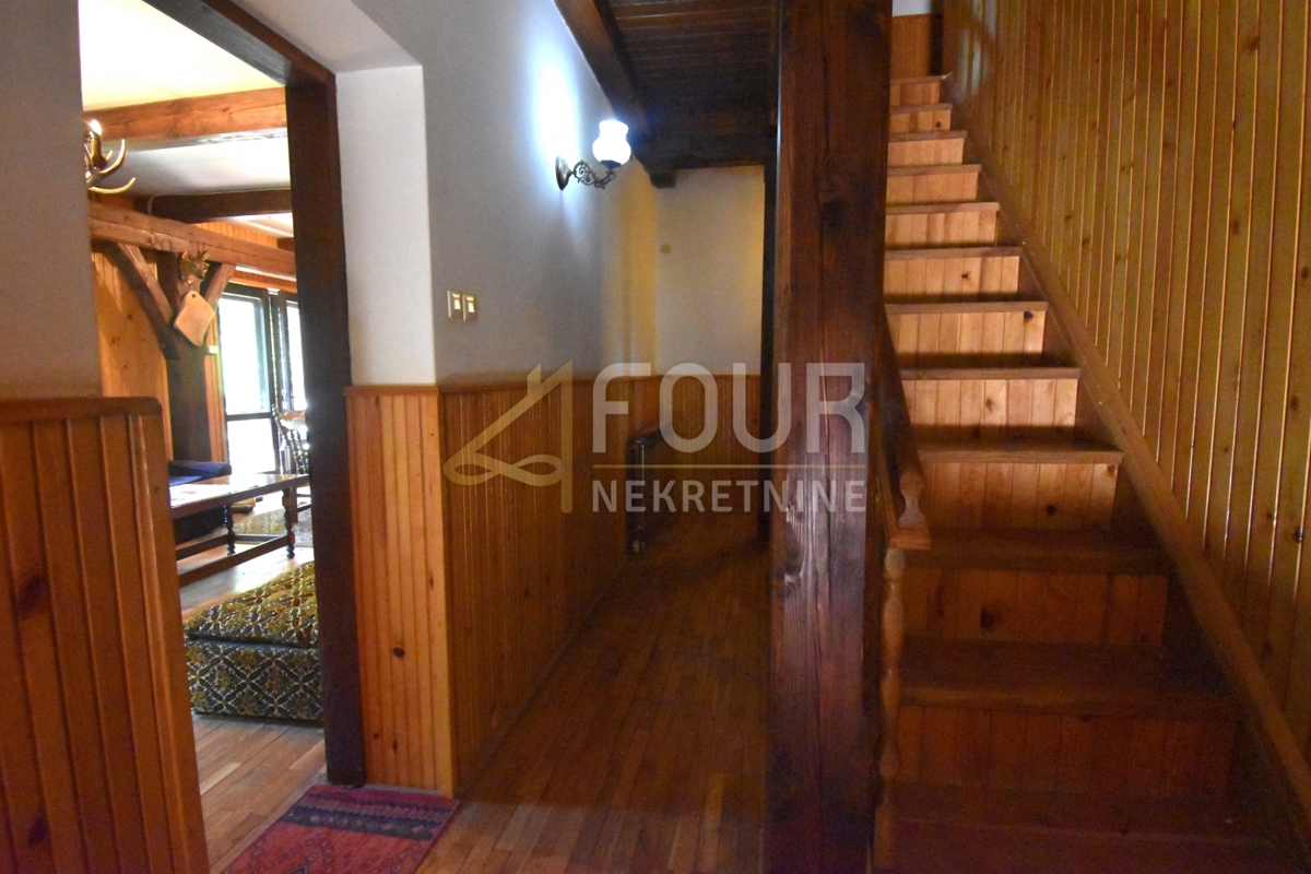 Hiša Tršće, Čabar, 250m2