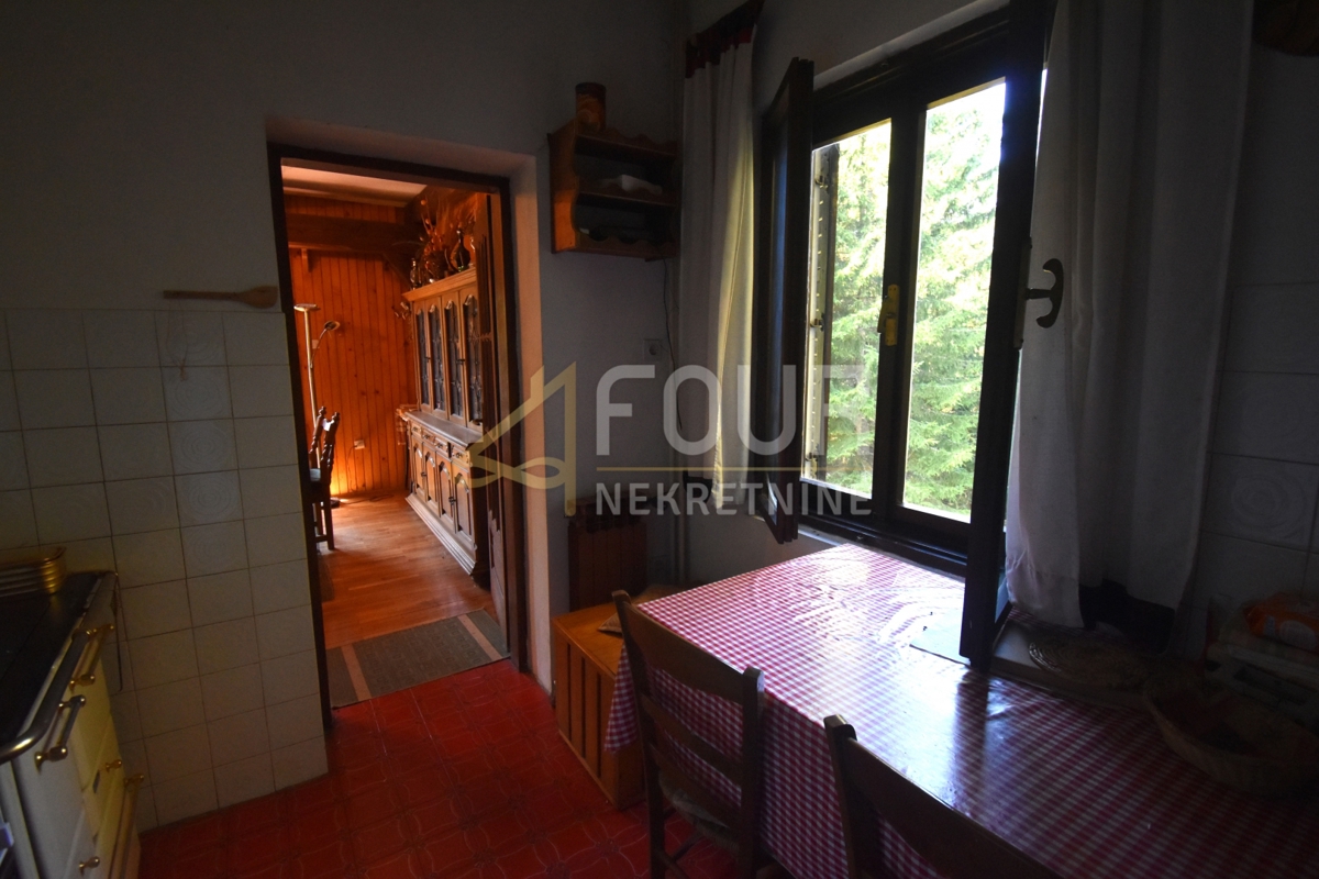 Hiša Tršće, Čabar, 250m2