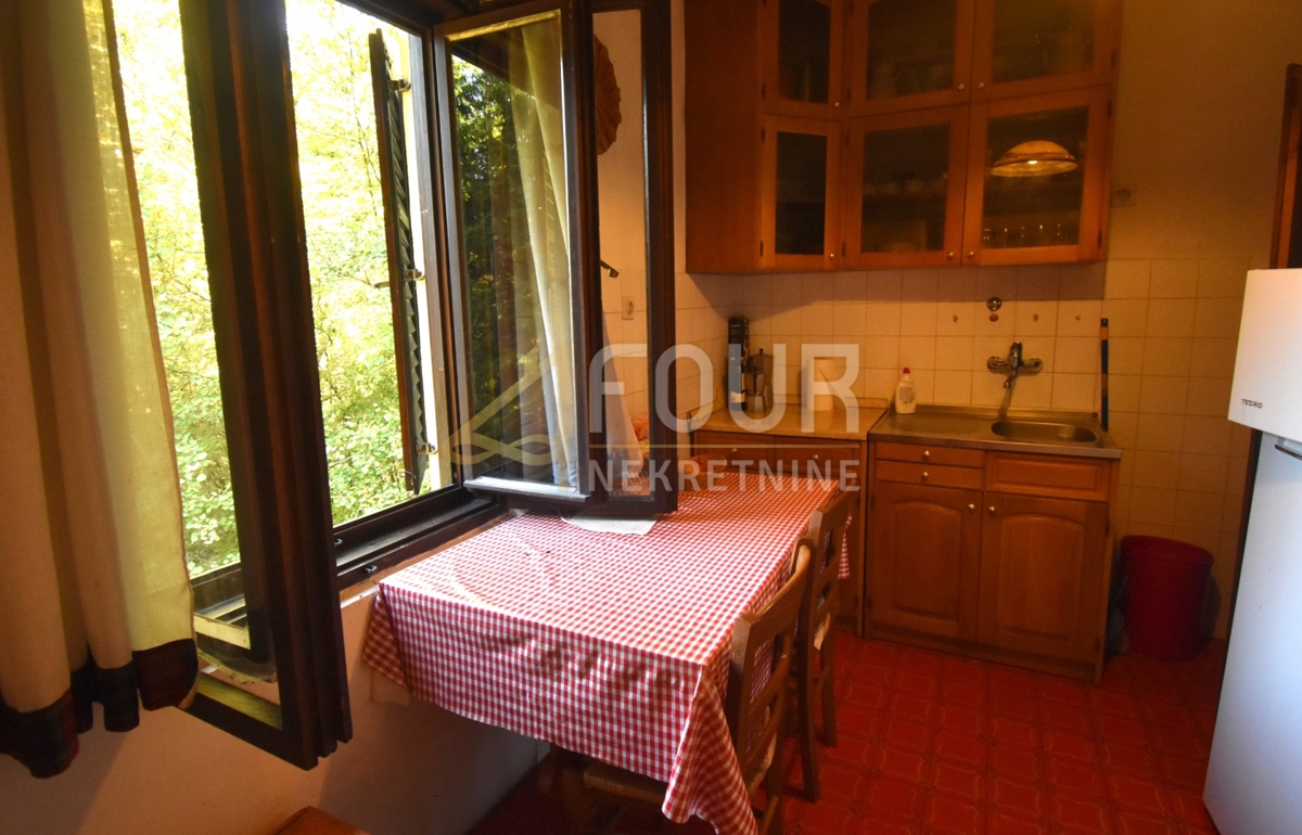 Hiša Tršće, Čabar, 250m2