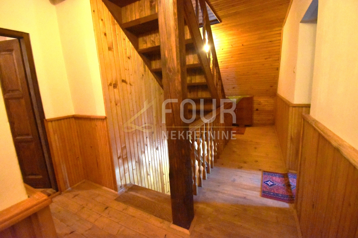 Hiša Tršće, Čabar, 250m2