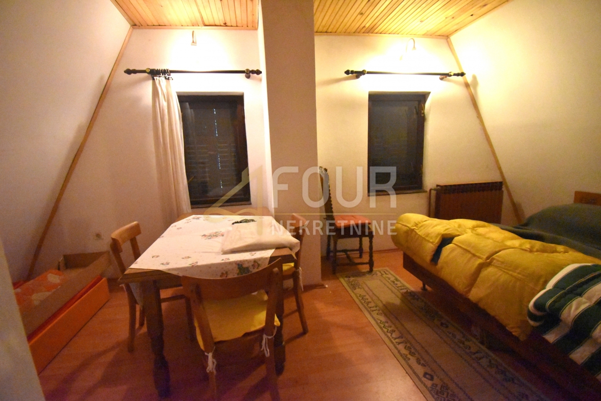 Hiša Tršće, Čabar, 250m2