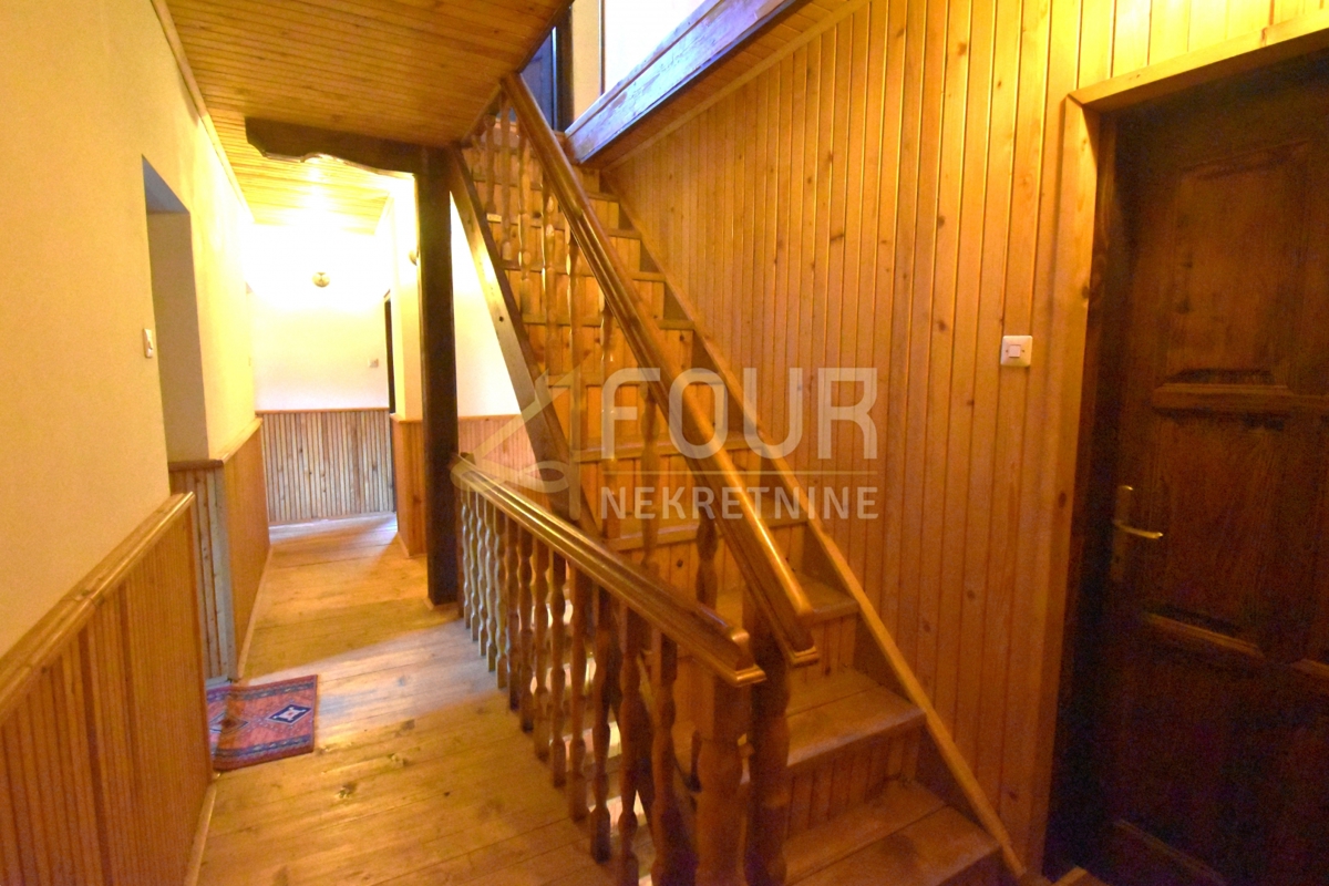 Hiša Tršće, Čabar, 250m2