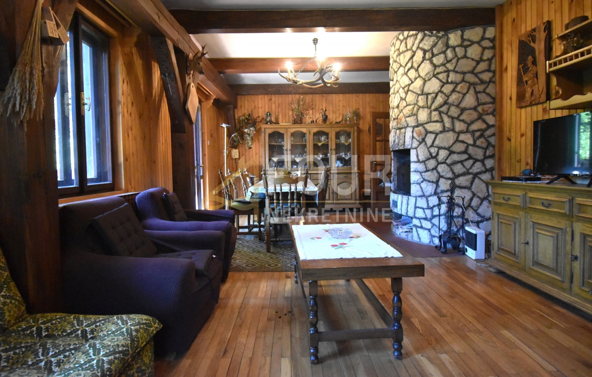 Hiša Tršće, Čabar, 250m2