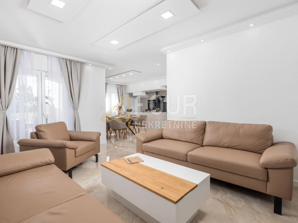 Hiša Jadranovo, Crikvenica, 175m2