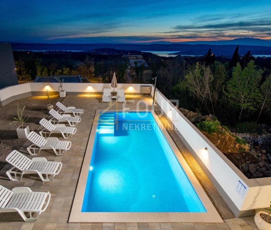 Hiša Jadranovo, Crikvenica, 175m2