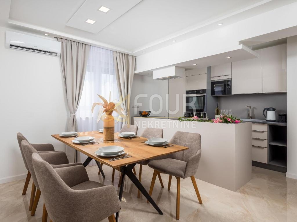 Hiša Jadranovo, Crikvenica, 175m2