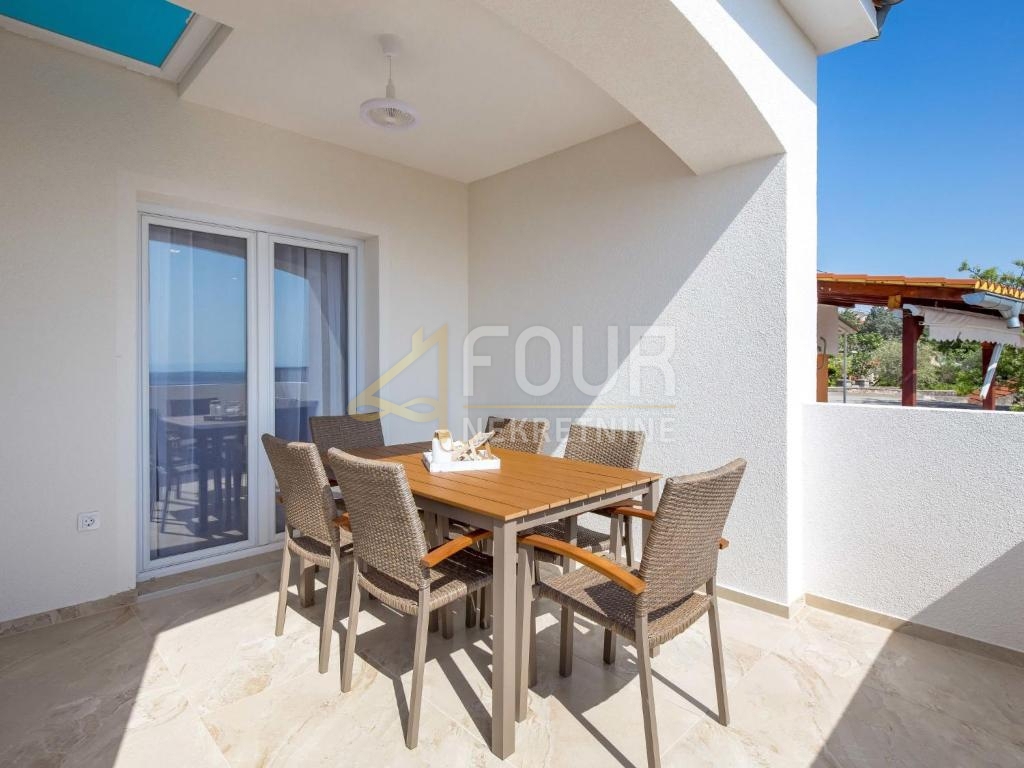 Hiša Jadranovo, Crikvenica, 175m2