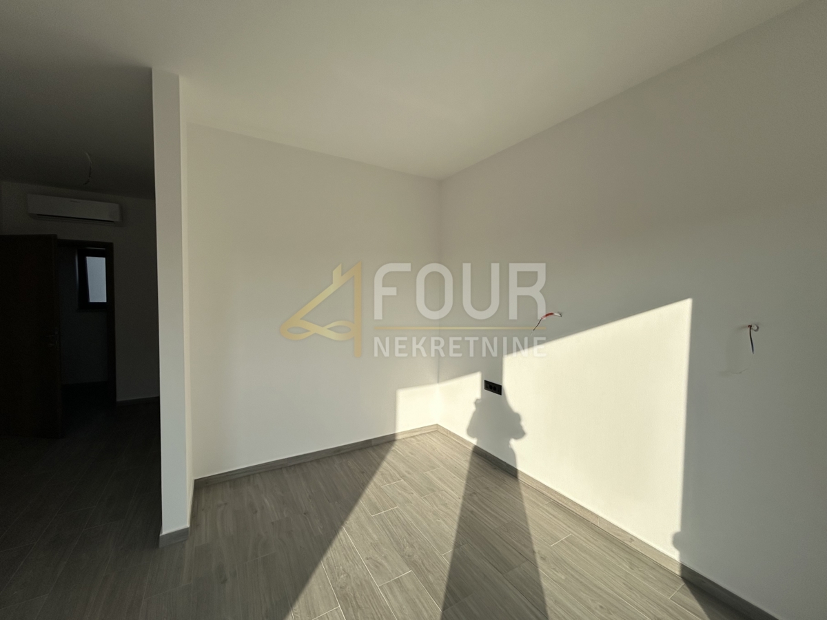 Hiša Tar, Tar-Vabriga, 242m2