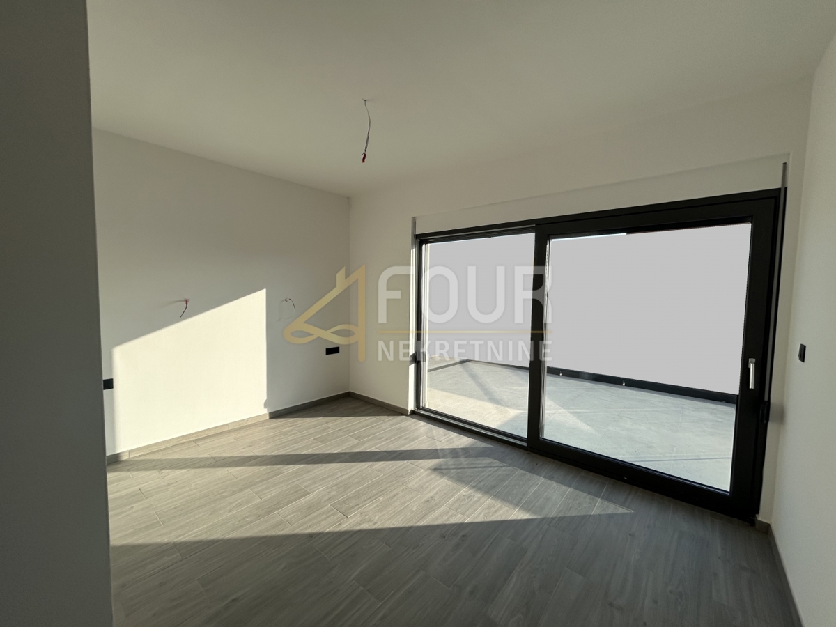 Hiša Tar, Tar-Vabriga, 242m2