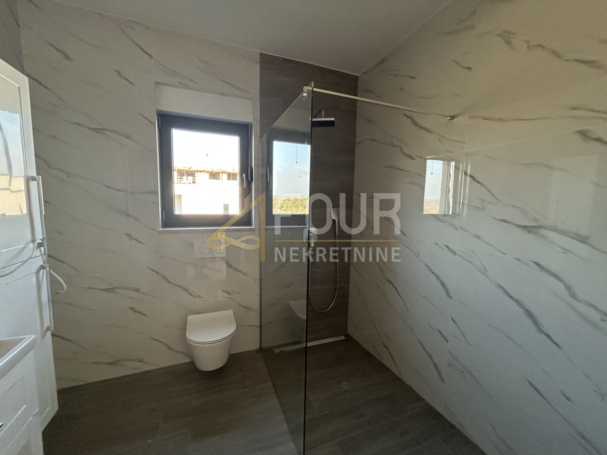 Hiša Tar, Tar-Vabriga, 242m2