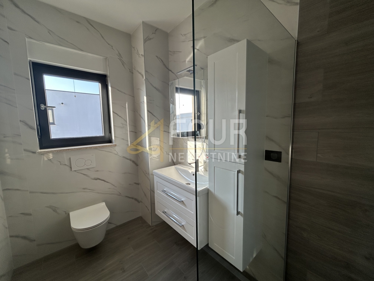 Hiša Tar, Tar-Vabriga, 242m2