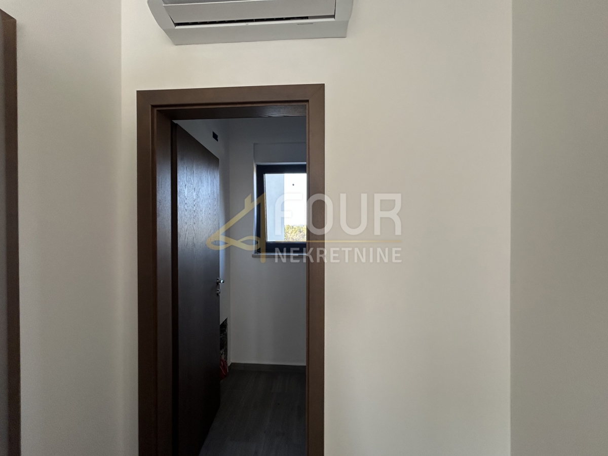 Hiša Tar, Tar-Vabriga, 242m2