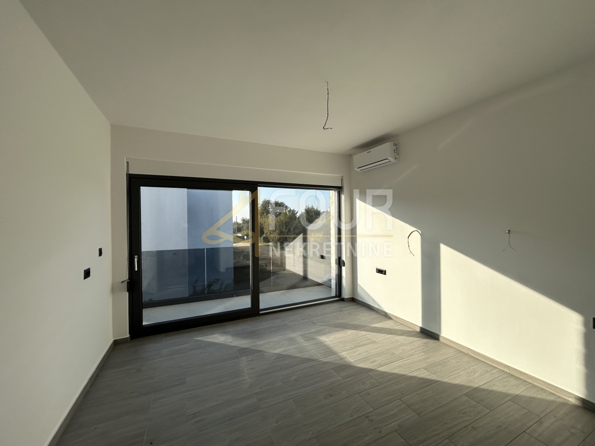 Hiša Tar, Tar-Vabriga, 242m2