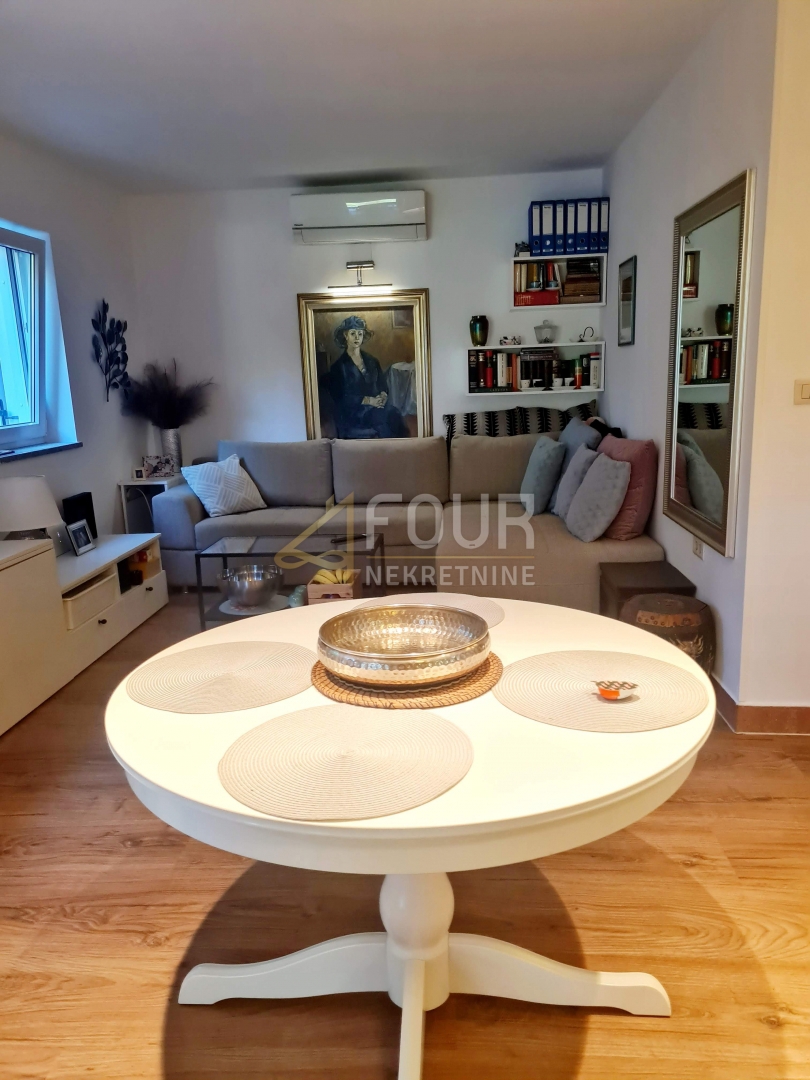 Stanovanje Mošćenička Draga, 84,36m2