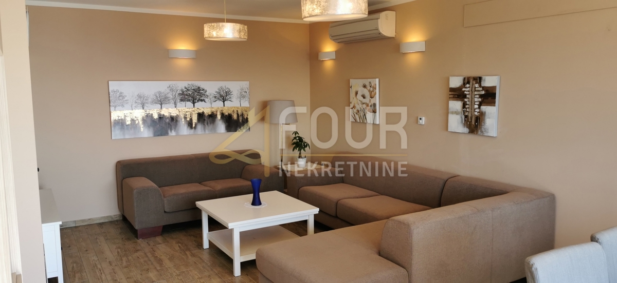 Kastav, Rešetari, 3 spalnice + dnevna soba, 99,77m2, dvorišče