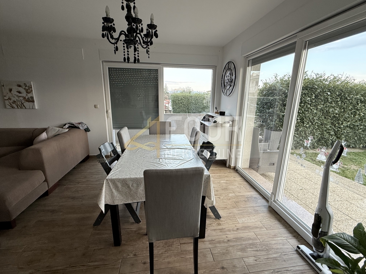 Kastav, Rešetari, 3 spalnice + dnevna soba, 99,77m2, dvorišče