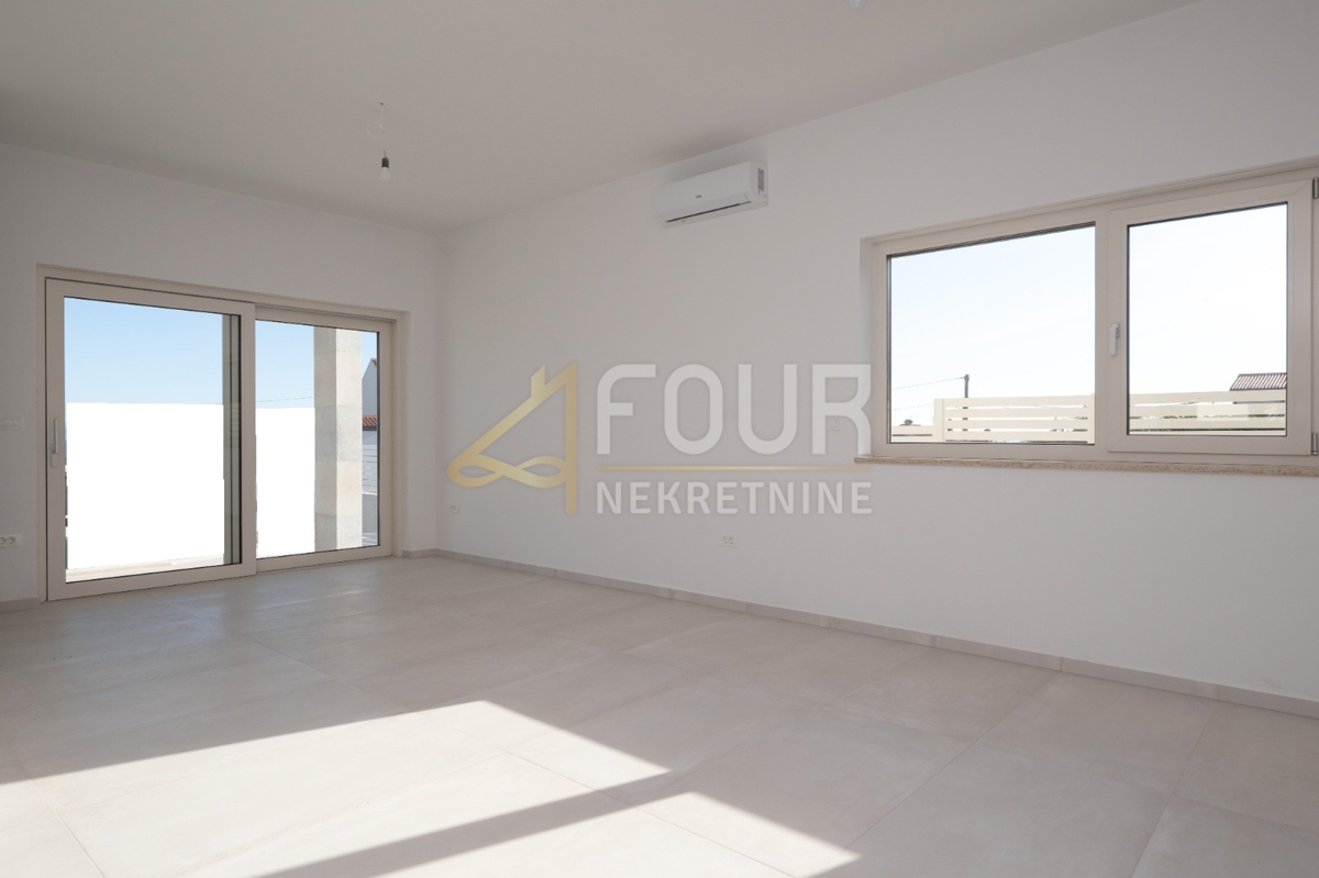 Istra, Ližnjan, samostojna hiša s bazenom