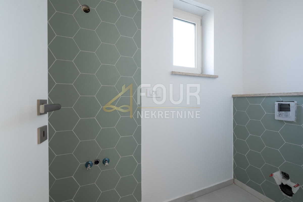 Istra, Ližnjan, samostojna hiša s bazenom