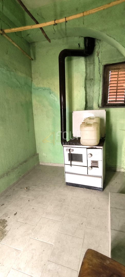 Hiša Juradi, Buzet, 176m2