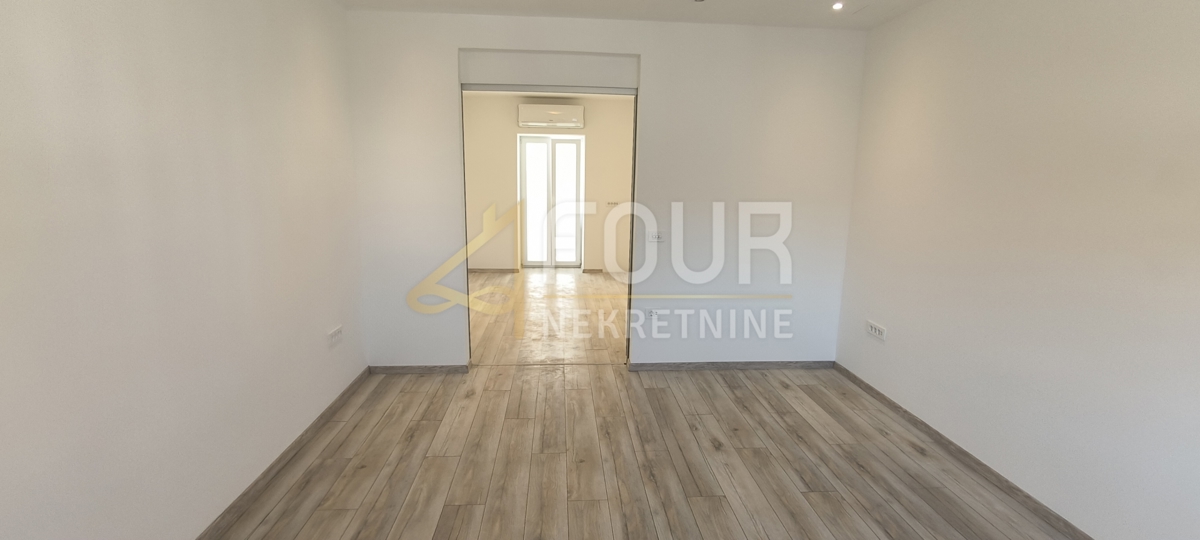 Stanovanje Centar, Pula, 72,83m2